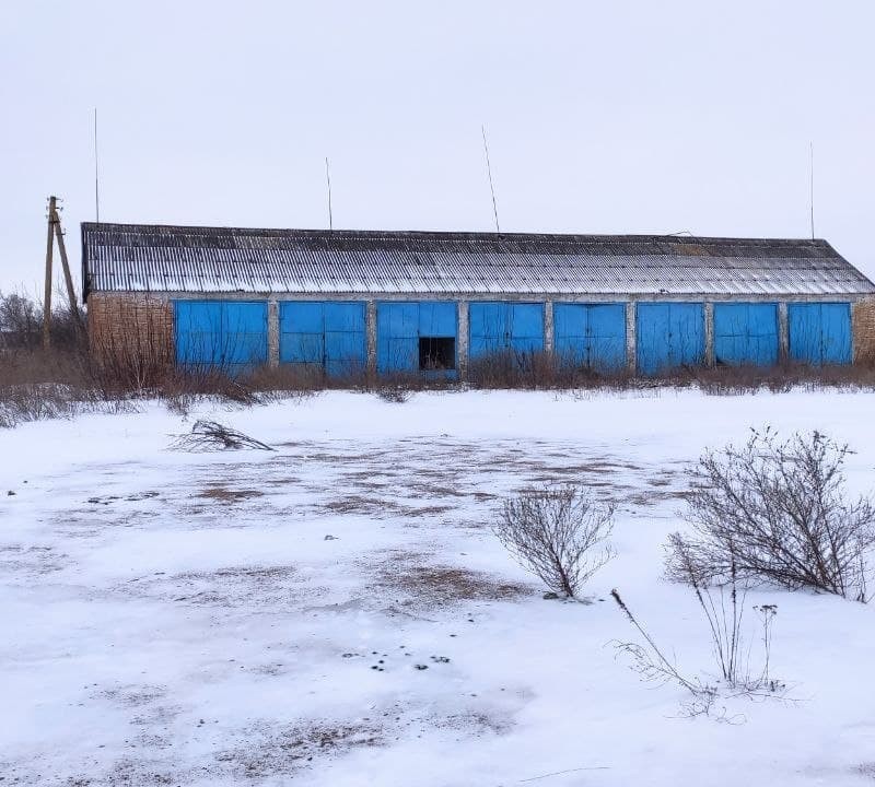 Склади дві будівлі  1000 метрів кв  Продаж/Оренда